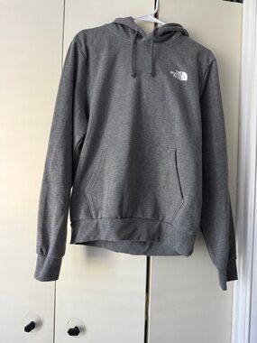 New men’s The North Face evolution box mid Grey Hoodie with Logo small pockets